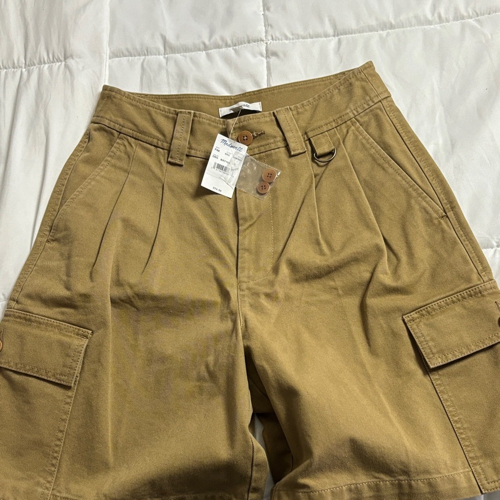 Madewell womens Brown Cargo Shorts